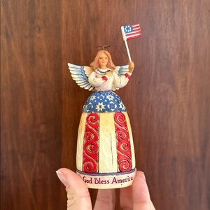Jim Shore - 4014460a  God Bless America. Heartwood creek Angel